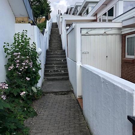Hel Udlejningsbolig Med Christina Som Vaert Apartment Grasten Exterior photo